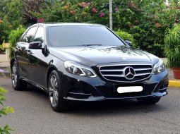 Mercedes-Benz E-Class 250 2014 hitam avantgarde km34ribuan cash kredit proses bisa dibantu