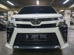 Toyota Voxy 2.0 A/T 2019 Siap Pakai 5