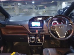 Toyota Voxy 2.0 A/T 2019 Siap Pakai 8