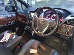 Toyota Voxy 2.0 A/T 2019 Siap Pakai 24