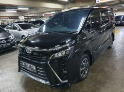 Toyota Voxy 2.0 A/T 2019 Gresss