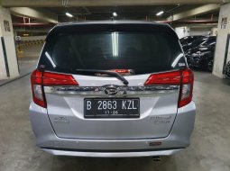 Daihatsu Sigra 1.2 R DLX AT 2022 Facelift 25