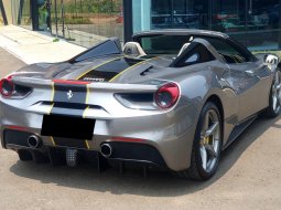 Ferrari 488 Spider 2018 abu km 5 rban cash kredit proses bisa dibantu 5