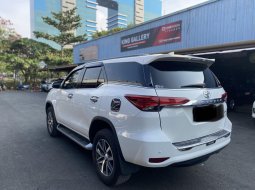 Toyota Fortuner 2.4 VRZ AT 2017 6