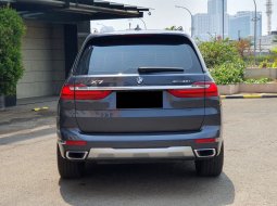 BMW X7 xDrive 4.0i Pure Excellence (G07) CKD At 2020 Grey 4