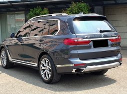 BMW X7 xDrive 4.0i Pure Excellence (G07) CKD At 2020 Grey 7