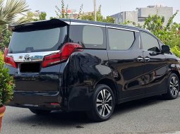 Toyota Alphard 2.5 X 2018 At Hitam 5
