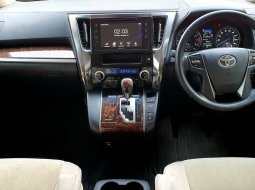 Toyota Alphard 2.5 X 2018 At Hitam 15