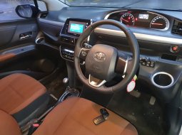 Toyota Sienta V 2017 Low KM Gresss 16