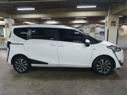 Toyota Sienta V 2017 Low KM Gresss 22
