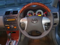 Toyota Corolla Altis V AT 2009 gresss 11