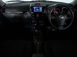JUAL Daihatsu Terios R Adventure AT 2017 Putih 8