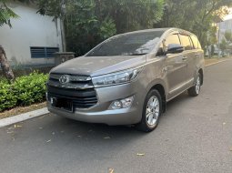 Toyota Kijang Innova V A/T Gasoline 2016 Coklat Istimewa