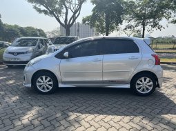 Toyota Yaris S Limited TRD AT 2013 Silver Termurah 9