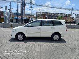 Innova G 2.5 Matic Diesel 2014 3