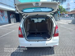 Innova G 2.5 Matic Diesel 2014 11