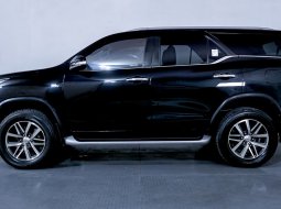 JUAL Toyota Fortuner 2.7 SRZ AT 2017 Hitam 3