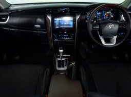JUAL Toyota Fortuner 2.7 SRZ AT 2017 Hitam 8