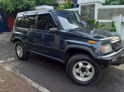 Suzuki Vitara 1993 Biru 1