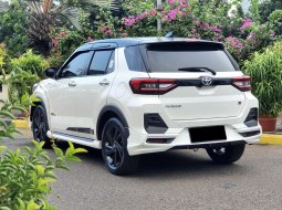 Toyota Raize 1.0T GR Sport CVT TSS (One Tone) 2022 putih km21rb pajak panjang cash kredit proses bs 7