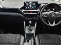Toyota Raize 1.0T GR Sport CVT TSS (One Tone) 2022 putih km21rb pajak panjang cash kredit proses bs 13