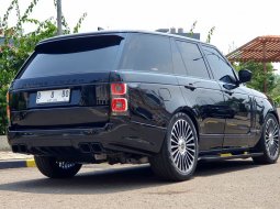 Range Rover 3.0L Vogue SWB Bensin At 2017 Hitam Metalik 5