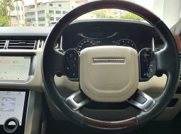 Range Rover 3.0L Vogue SWB Bensin At 2017 Hitam Metalik 18