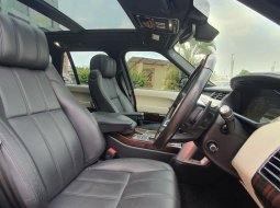 Range Rover 3.0L Vogue SWB Bensin At 2017 Hitam Metalik 22