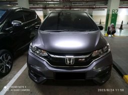 TDP (10JT) Honda Jazz  RS 1.5 4X2 AT 2018 Abu-abu 