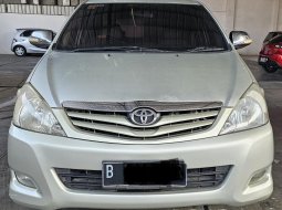 Toyota Innova 2.0 G A/T ( Matic ) 2011 Silver Mulus Siap Pakai Good Condition