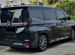 NEW Toyota Voxy 2.0 CVT TSS Facelift At 2022 Hitam Black on Black 6