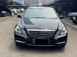 Mercedes-Benz E-Class E 300 2011 Hitam