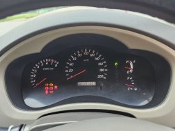 Toyota Kijang Innova 2.0 V Matic Tahun 2011 Kondisi Mulus Terawat Istimewa 4