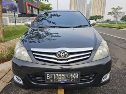 Toyota Kijang Innova 2.0 V Matic Tahun 2011 Kondisi Mulus Terawat Istimewa 2