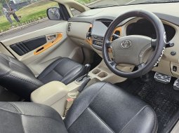 Toyota Kijang Innova 2.0 V Matic Tahun 2011 Kondisi Mulus Terawat Istimewa 7