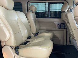 Hyundai H1 2.5L CRDi XG Matic Tahun 2017 Kondisi Mulus Terawat Istimewa 8