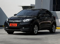Honda HR-V 1.5L E CVT 2016 Hitam