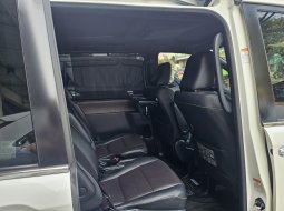 Toyota Voxy 2.0 AT ( Matic ) 2018 Putih Km 79rban Plat Bekasi 12