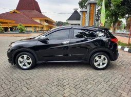 Jual mobil Honda HR-V 2016 4