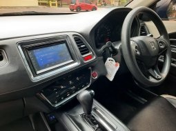 Jual mobil Honda HR-V 2016 6