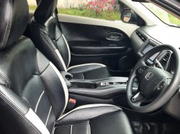 Jual mobil Honda HR-V 2016 9
