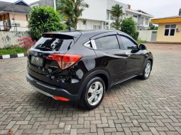 Jual mobil Honda HR-V 2016 12