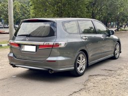 Honda Odyssey 2.4 2012 Abu-abu 3