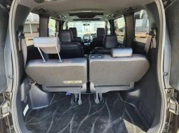 2018 Toyota Voxy 2.0 AT Rawatan ATPM Dari Baru Km 42rb Plat GENAP Pjk APRIL 2024 Pkt KREDIT TDP 69jt 2