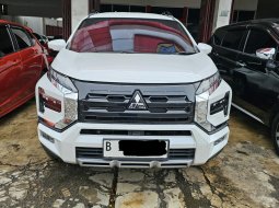 Mitsubishi Xpander Cross Premium AT ( Matic ) 2023 Putih Km 10rban Good Condition Siap Pakai