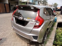  TDP (6JT) Honda JAZZ RS 1.5 4X2 AT 2017 Silver  3