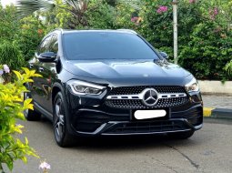 Mercedes-Benz GLA 200 AMG Line 2021 hitam km13rban cash kredit proses bisa dibantu