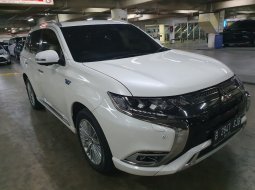 Mitsubishi Outlander PHEV Automatic 2020 low km