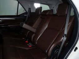 Toyota Fortuner 2.4 VRZ AT 2018  - Mobil Cicilan Murah 6