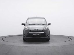 Toyota Sienta V 2016 Hitam 3